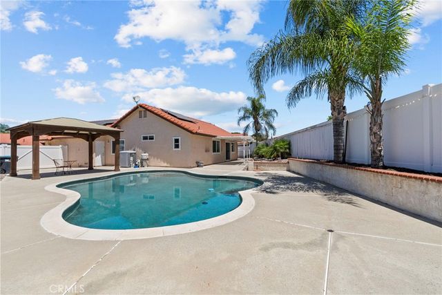 29620 Calle Edmundo, Menifee, CA 92586