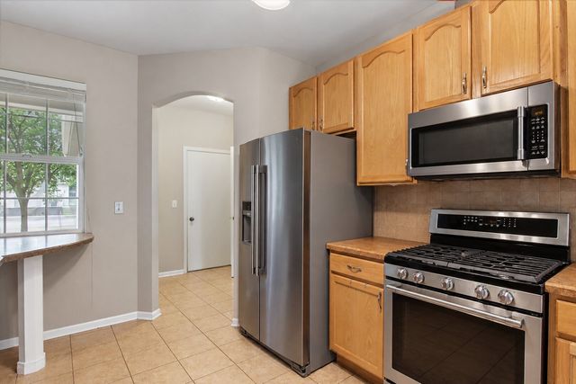 664 W Kristina Lane, Round Lake, IL 60073