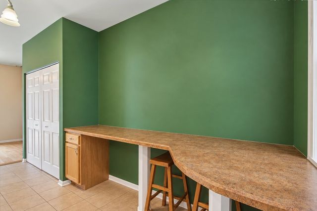 664 W Kristina Lane, Round Lake, IL 60073