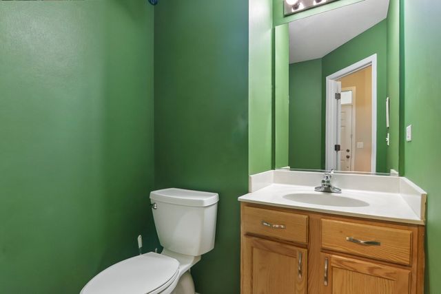 664 W Kristina Lane, Round Lake, IL 60073