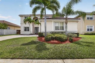 19018 NW 23rd Pl, Pembroke Pines, FL 33029