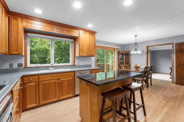 7640 Bowman Court, Inver Grove Heights, MN 55076