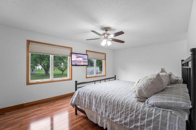7640 Bowman Court, Inver Grove Heights, MN 55076