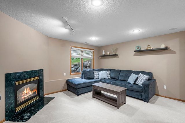 7640 Bowman Court, Inver Grove Heights, MN 55076