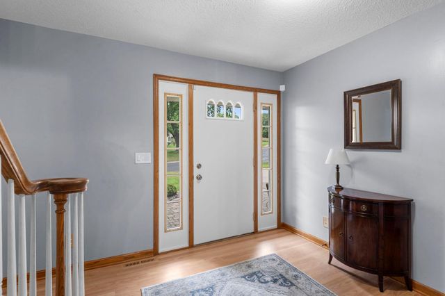 7640 Bowman Court, Inver Grove Heights, MN 55076
