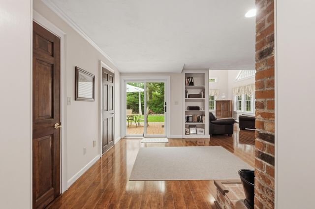 1 Timberlane, Plymouth, MA 02360