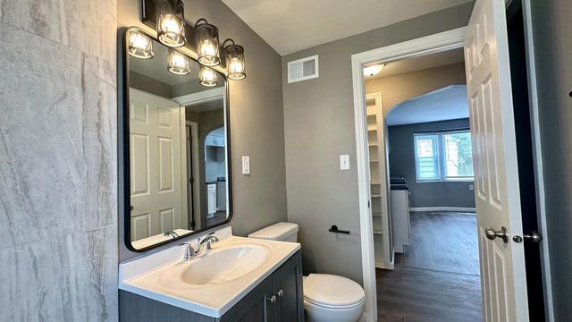 4951 36th STREET, Hartland, WI 53029
