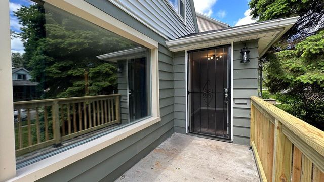 4951 36th STREET, Hartland, WI 53029