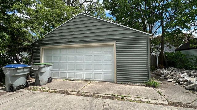 4951 36th STREET, Hartland, WI 53029