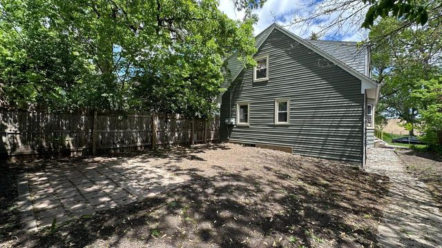 4951 36th STREET, Hartland, WI 53029