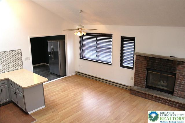 15 Hilltop Circle, Middle Smithfield Twp, PA 18302