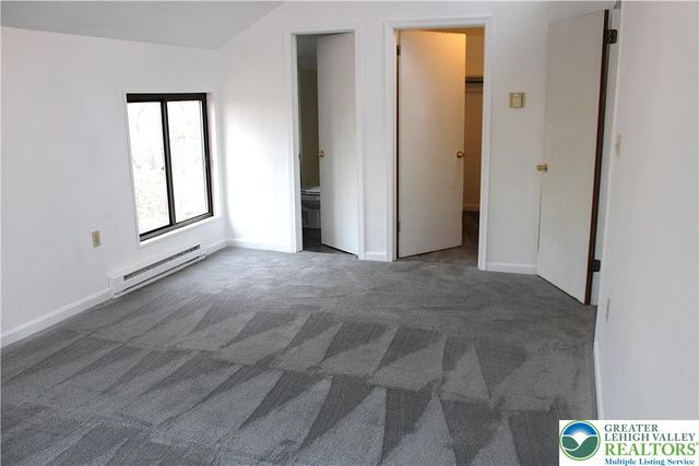 15 Hilltop Circle, Middle Smithfield Twp, PA 18302