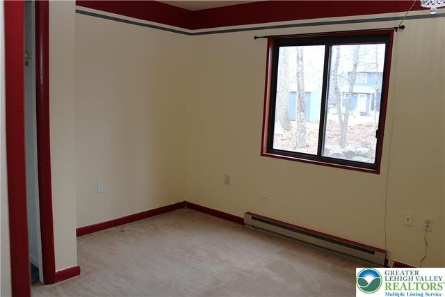 15 Hilltop Circle, Middle Smithfield Twp, PA 18302