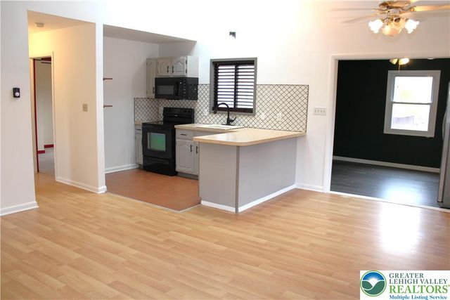 15 Hilltop Circle, Middle Smithfield Twp, PA 18302