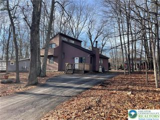 15 Hilltop Circle, Middle Smithfield Twp, PA 18302