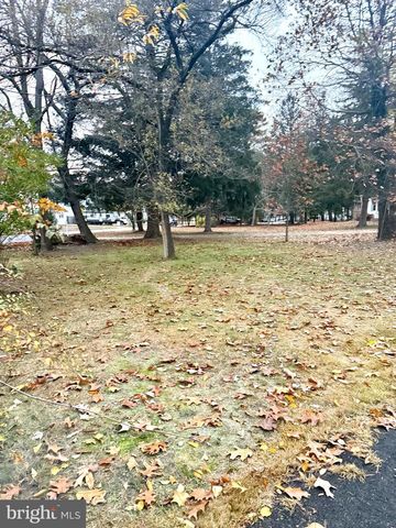 8 NORWAY AVE, Clementon, NJ 08021