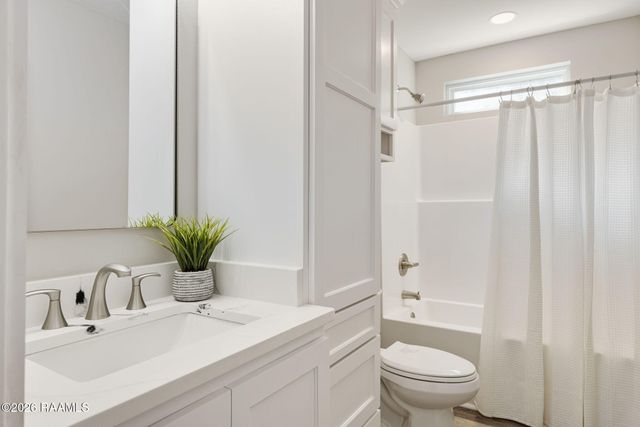 304 Investment Drive, Youngsville, LA 70592