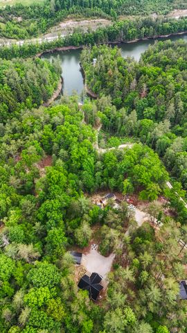 47 Wolfe Lake Spur Road, Campton, KY 41301