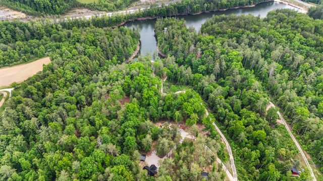 47 Wolfe Lake Spur Road, Campton, KY 41301