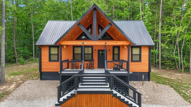 47 Wolfe Lake Spur Road, Campton, KY 41301