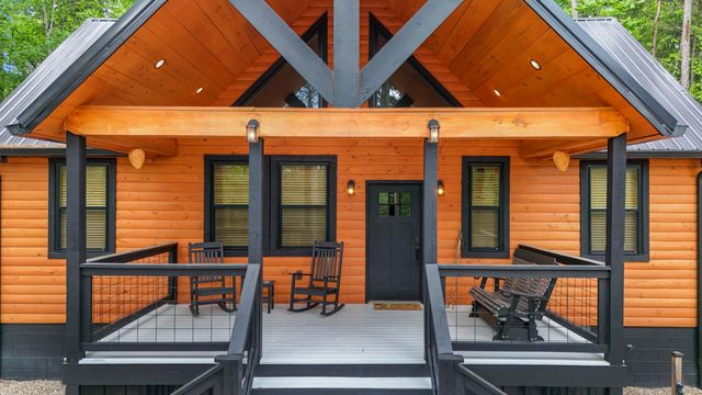 47 Wolfe Lake Spur Road, Campton, KY 41301