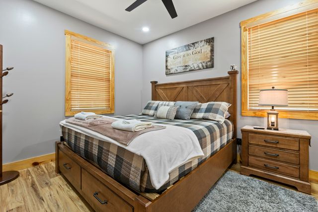 47 Wolfe Lake Spur Road, Campton, KY 41301