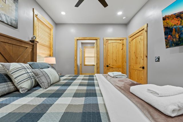 47 Wolfe Lake Spur Road, Campton, KY 41301
