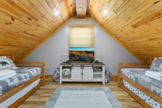 47 Wolfe Lake Spur Road, Campton, KY 41301