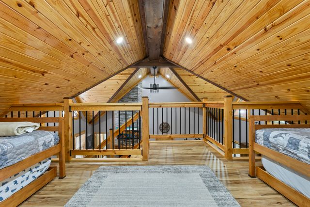 47 Wolfe Lake Spur Road, Campton, KY 41301