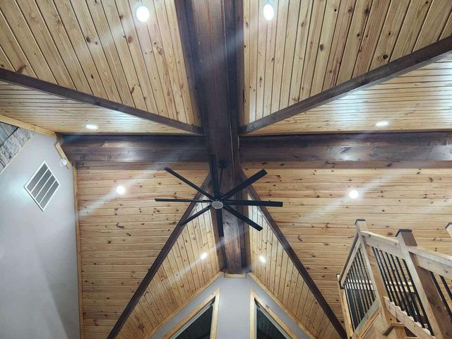 47 Wolfe Lake Spur Road, Campton, KY 41301