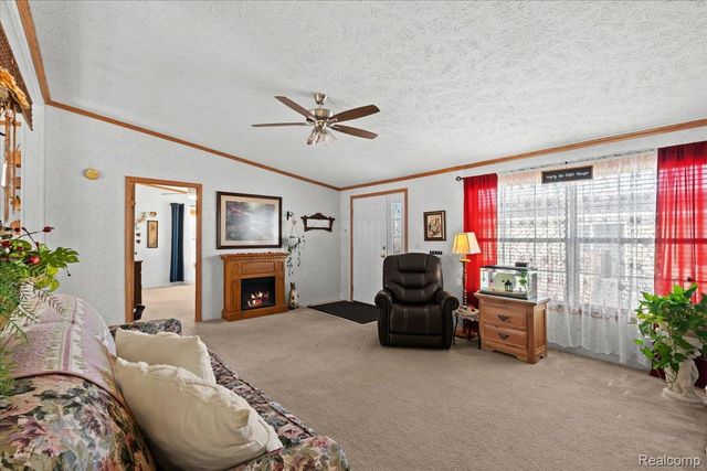 4482 Wynnwood Drive, Howell, MI 48843