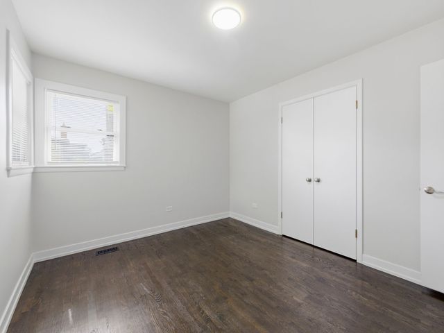 5544 Oakdale Drive, Oak Lawn, IL 60453
