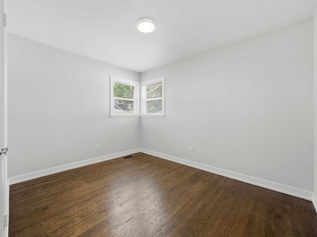 5544 Oakdale Drive, Oak Lawn, IL 60453