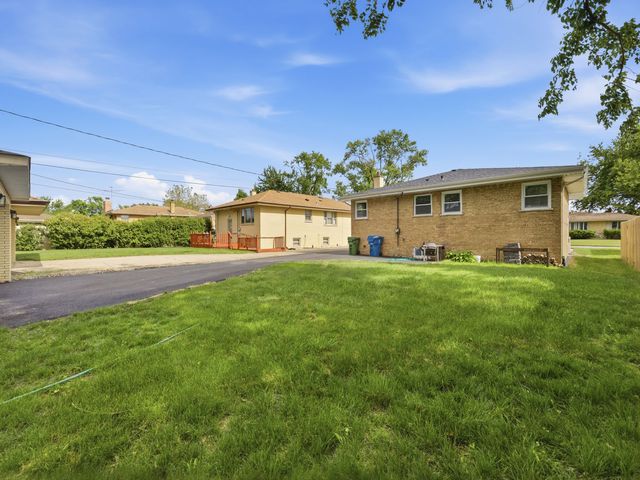 5544 Oakdale Drive, Oak Lawn, IL 60453