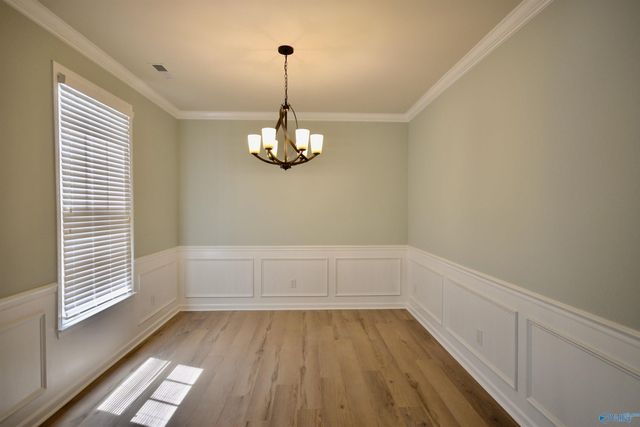 307 Acorn Grove Lane SW, Huntsville, AL 35824