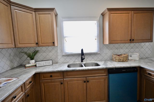 307 Acorn Grove Lane SW, Huntsville, AL 35824