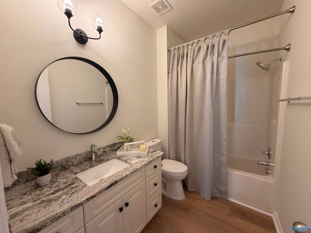 307 Acorn Grove Lane SW, Huntsville, AL 35824