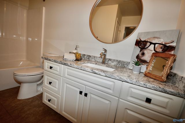 307 Acorn Grove Lane SW, Huntsville, AL 35824