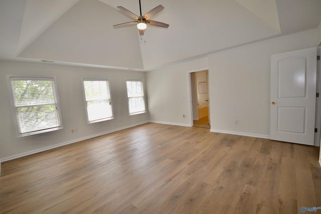 307 Acorn Grove Lane SW, Huntsville, AL 35824