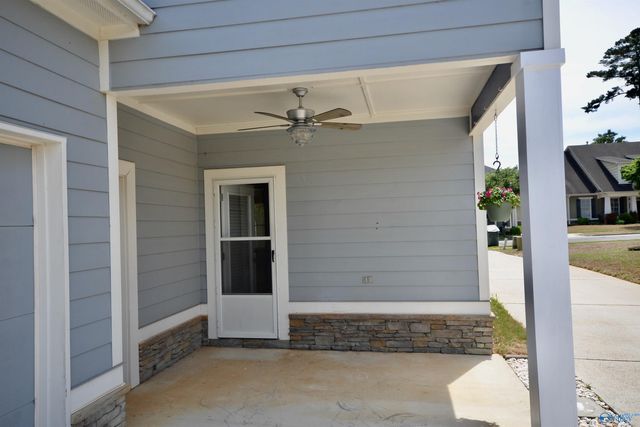 307 Acorn Grove Lane SW, Huntsville, AL 35824