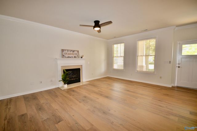 307 Acorn Grove Lane SW, Huntsville, AL 35824