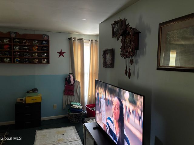 26 N Market Street, Johnstown, NY 12095