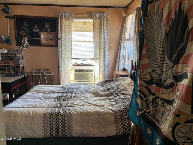 26 N Market Street, Johnstown, NY 12095