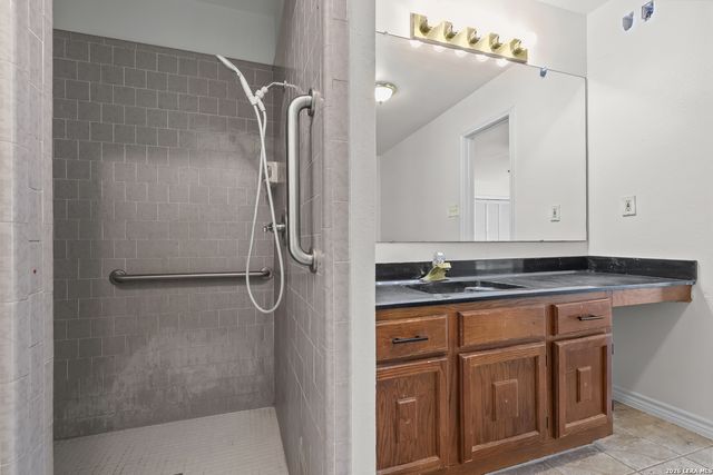 336 Lost Trail, La Vernia, TX 78121