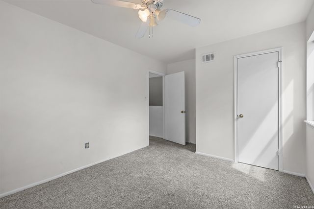 336 Lost Trail, La Vernia, TX 78121