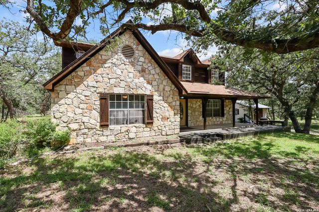 336 Lost Trail, La Vernia, TX 78121