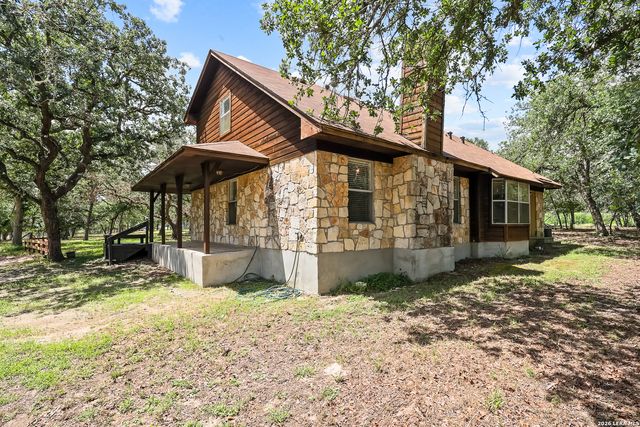 336 Lost Trail, La Vernia, TX 78121