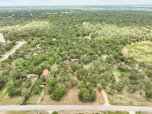 336 Lost Trail, La Vernia, TX 78121