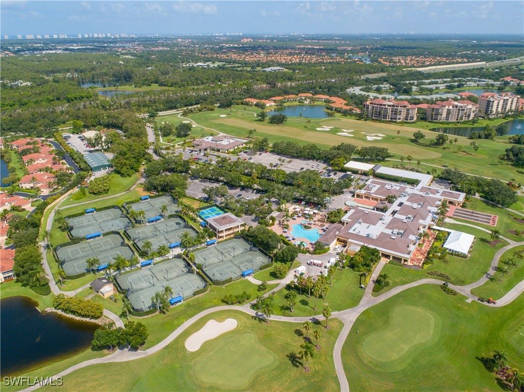 680 Lalique CIR 1205, Naples, FL 34119