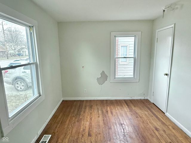 4301 E 21st Street, Indianapolis, IN 46218